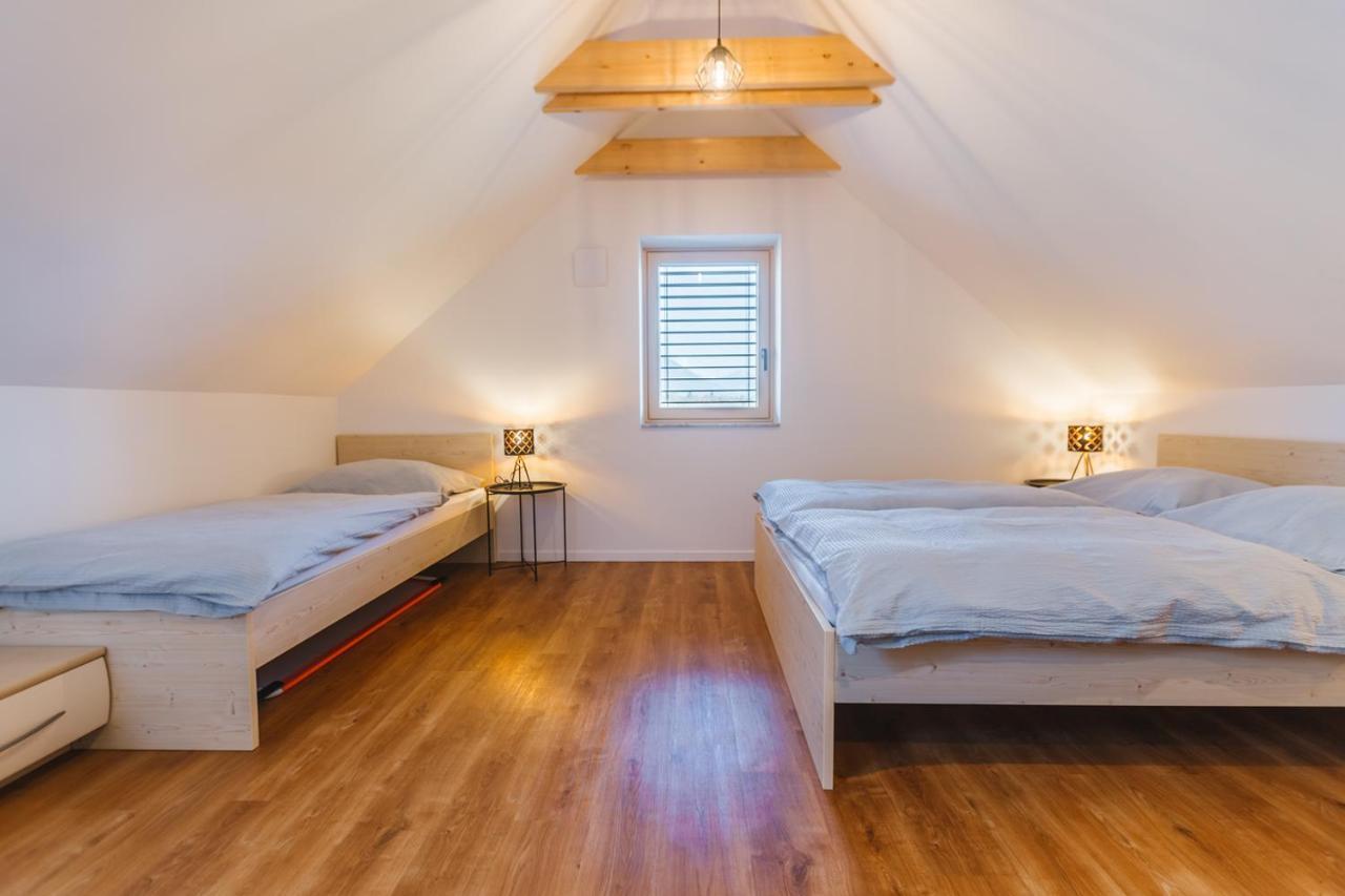 Ferienwohnung Maple & Pine Bled Exterior foto